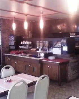 Grill Du Coudray Montceaux 2*