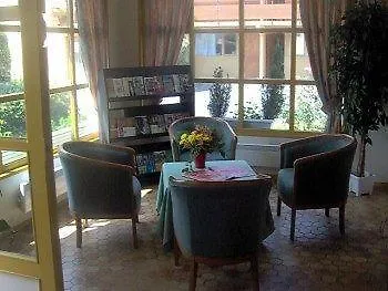 Hotel Grill Du Coudray Montceaux Le Coudray-Montceaux