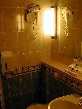 Grill Du Coudray Montceaux